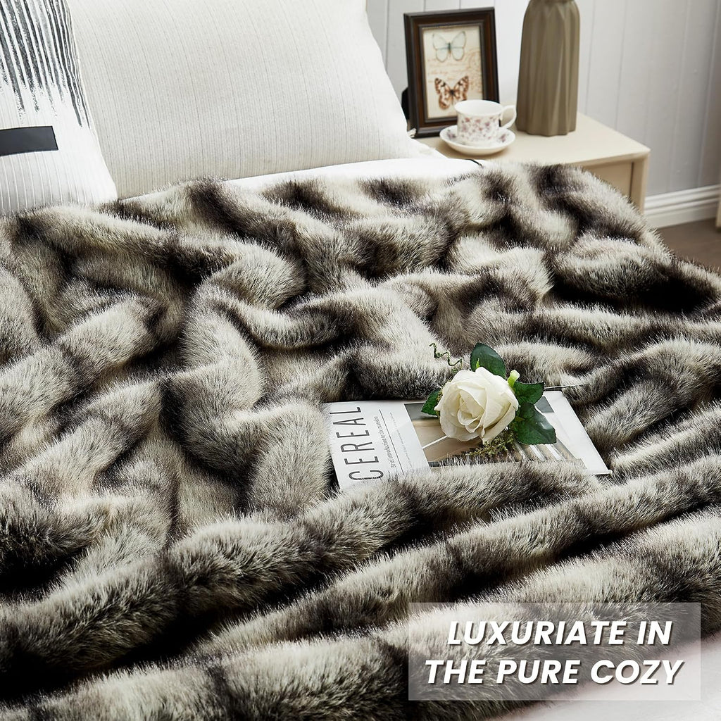 High-end Premium Fuzzy Faux Wolf Fur Throw Blanket 50" x 60", Luxury Cozy Accent Thick Animal Skin Fluffy Fox Blanket