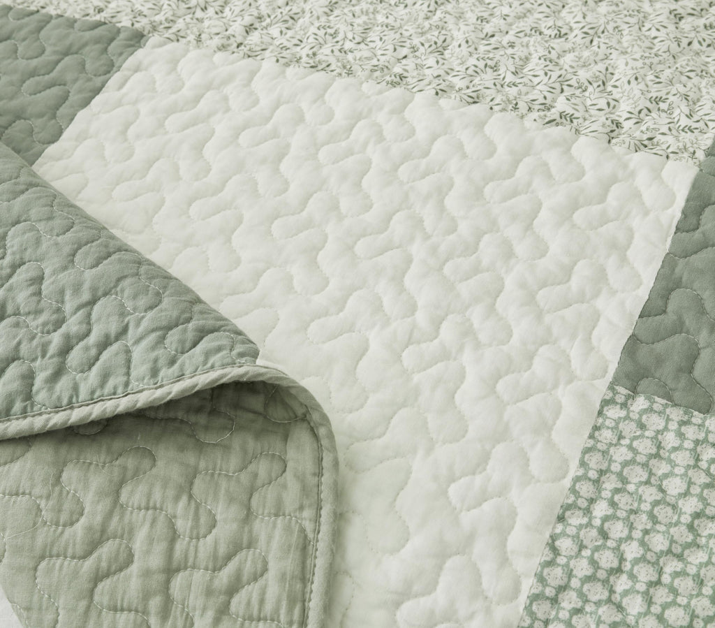 Elm 3-Piece Chic Patchwork Quilt Set - Green Floral Striped Coverlet - Pre-Washed Cotton Lightweight Reversible