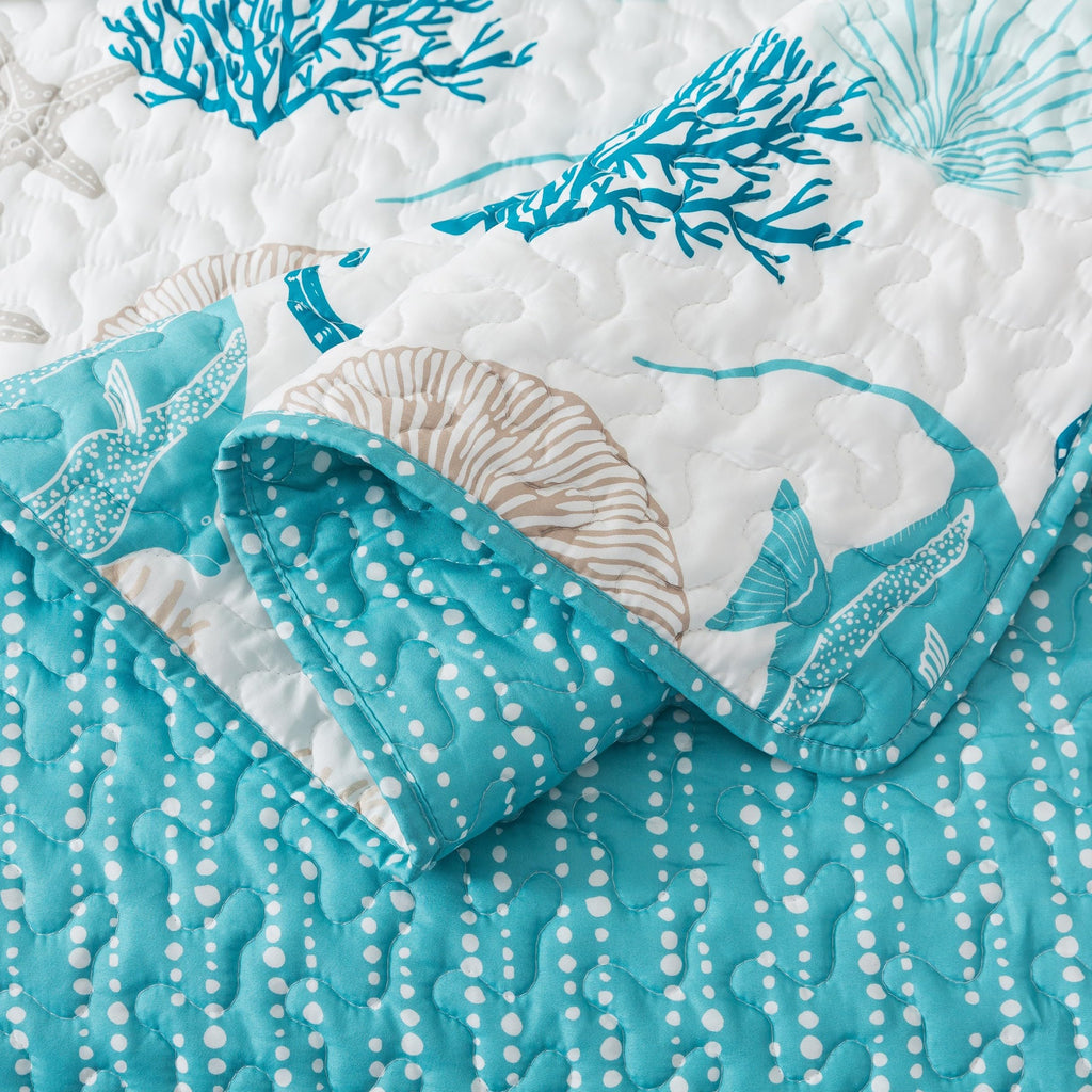 Beach Quilt Set, Coastal Ocean Bedding, with 1 Sham