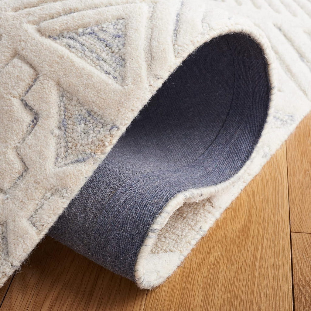 Artistry Collection Accent Rug, Ivory & Light Grey, Handmade Moroccan Boho Wool, Ideal for High Traffic