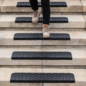 Rubber Stair Treads Non Slip Outdoor/Indoor 30" x 10" 5PCS, Black