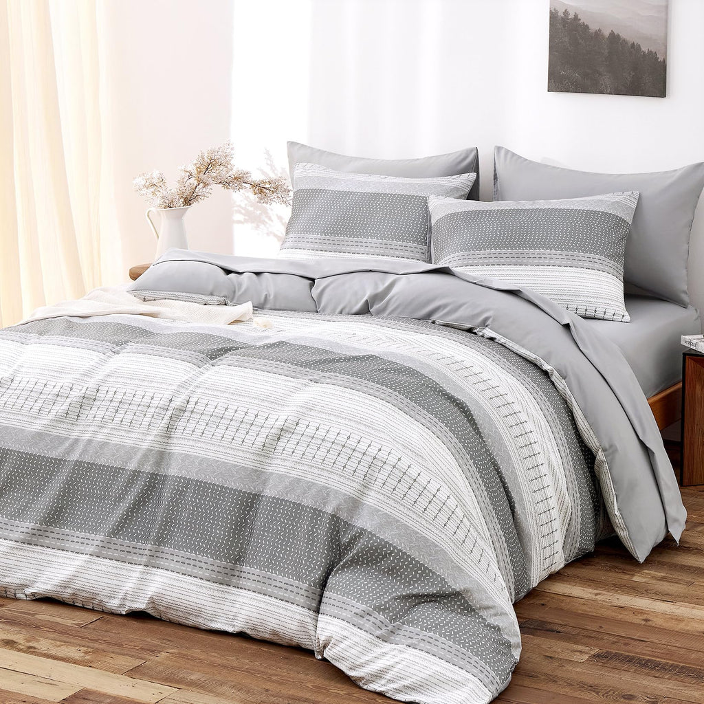 Striped Comforter Set, Farmhouse Boho Style with Rustic Textured Colorblock Stripe Pattern, Soft Lightweight Bedding