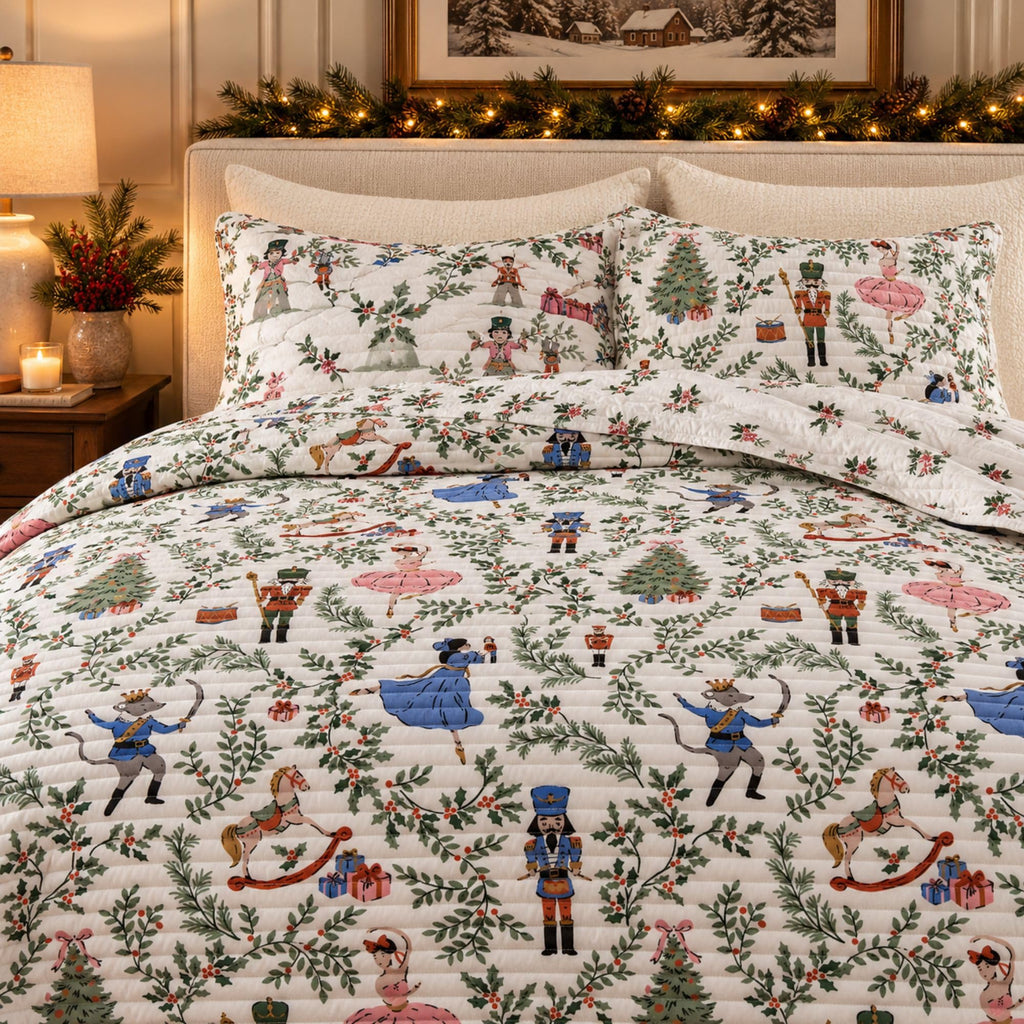 Christmas Quilt Set King/Cal King, Reversible Bedspread, Nutcracker