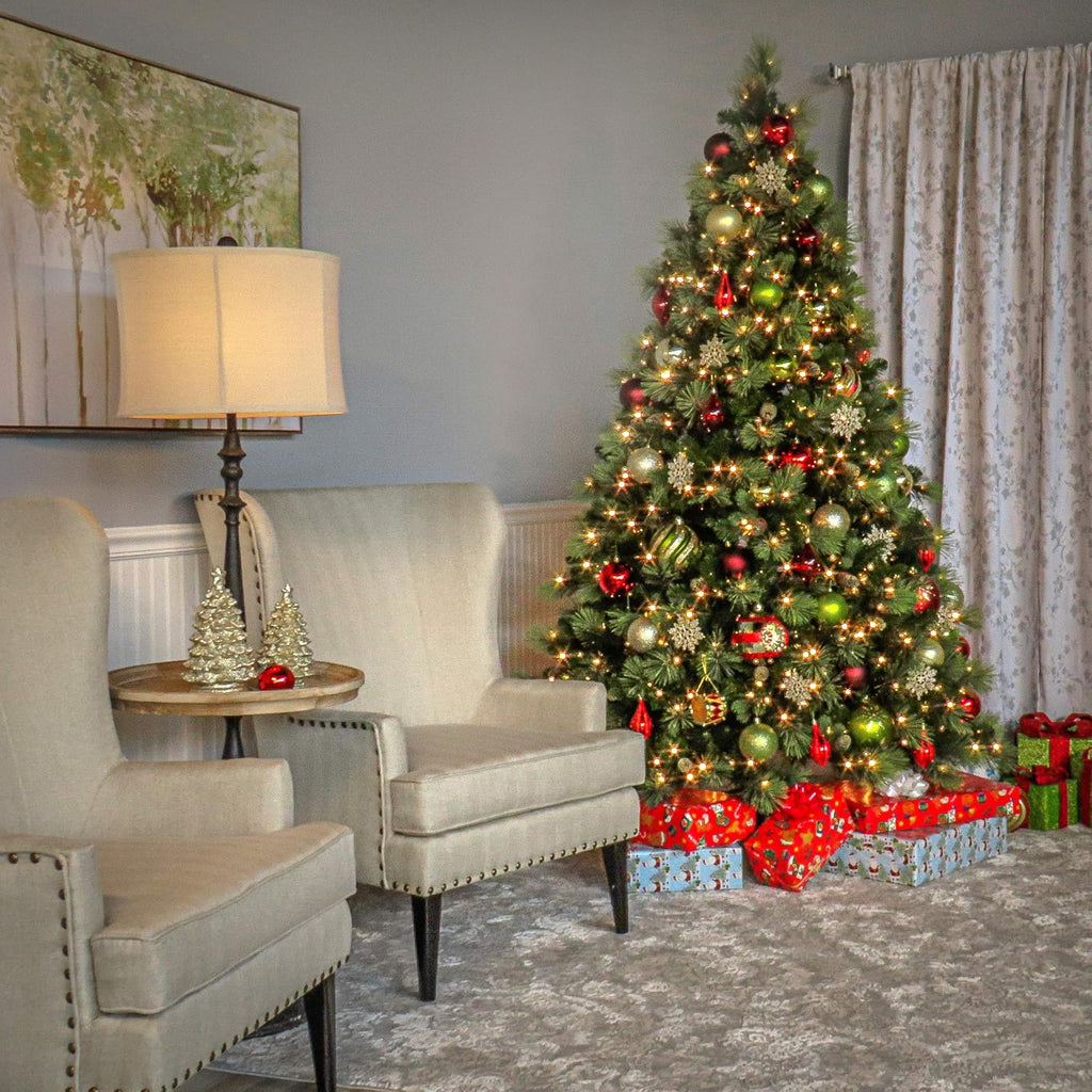 Tree Company 7ft Pre-Lit Carolina Pine Artificial Christmas Tree | 700 Clear Lights, 1,147 Tips, Includes Stand, Green