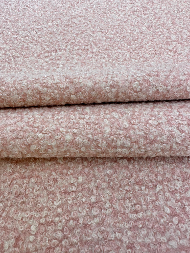Luxurious Lamb Faux Wool Fabric: Plush Lambswool Texture with Two-Way Stretch - 3mm Thickness - 58/60" Width