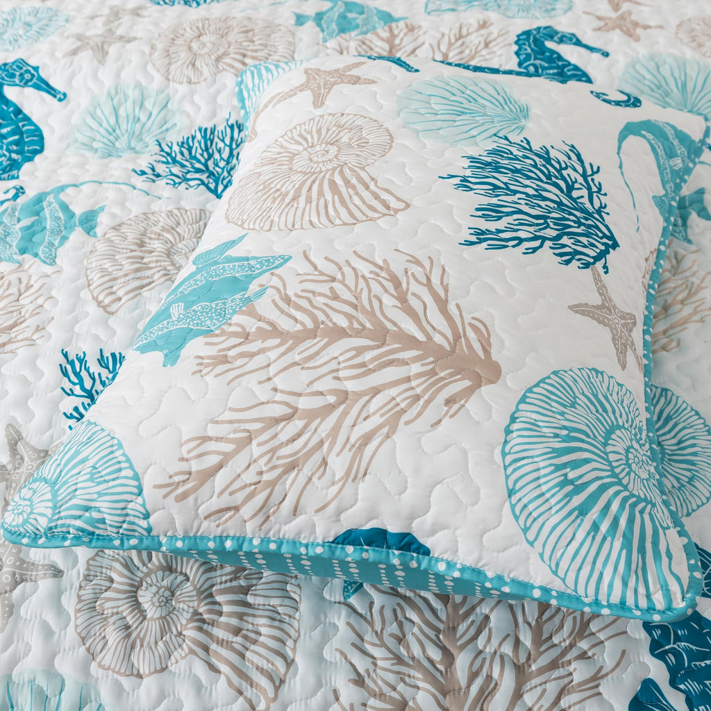 Beach Quilt Set, Coastal Ocean Bedding, with 1 Sham