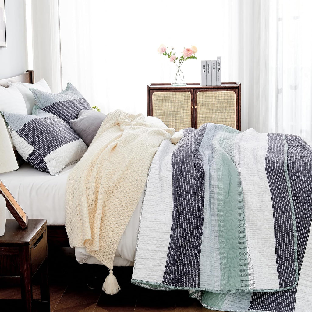 King Quilt Set Sage Green, 3 Pieces Mint Green Ultra Soft Lightweight Bedspreads & Coverlets Set, Patchwork Striped