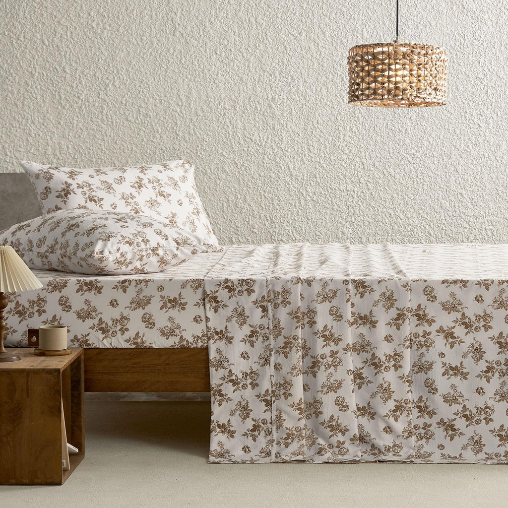 Floral Bed Sheets, 4-Piece Sheet Set, Shabby Chic Botanical Coquette Cottagecore Vintage Flower Pattern Printed