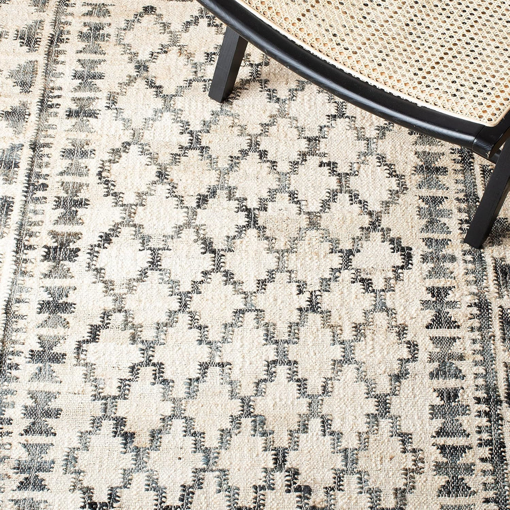 Kilim Collection Area Rug, Ivory & Grey, Handmade Flat Weave Jute, Ideal for High Traffic Areas (KLM755A)