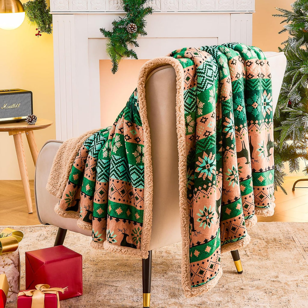 Christmas Throw Blanket, Christmas Decorations Blankets and Throws, Fuzzy Cozy Soft Warm Fleece Sherpa Winter Holiday