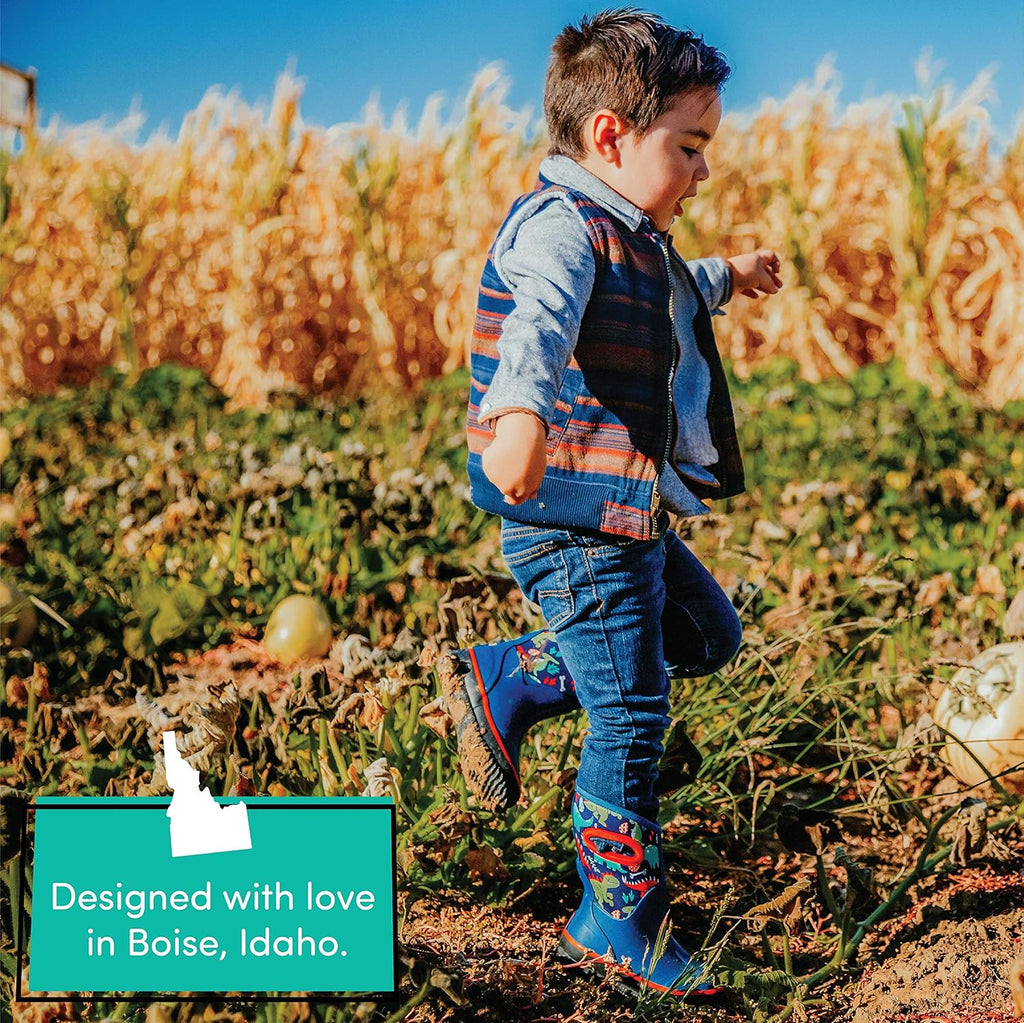 Insulating Kids Muck Boots with Pull-On Design for Boys and Girls