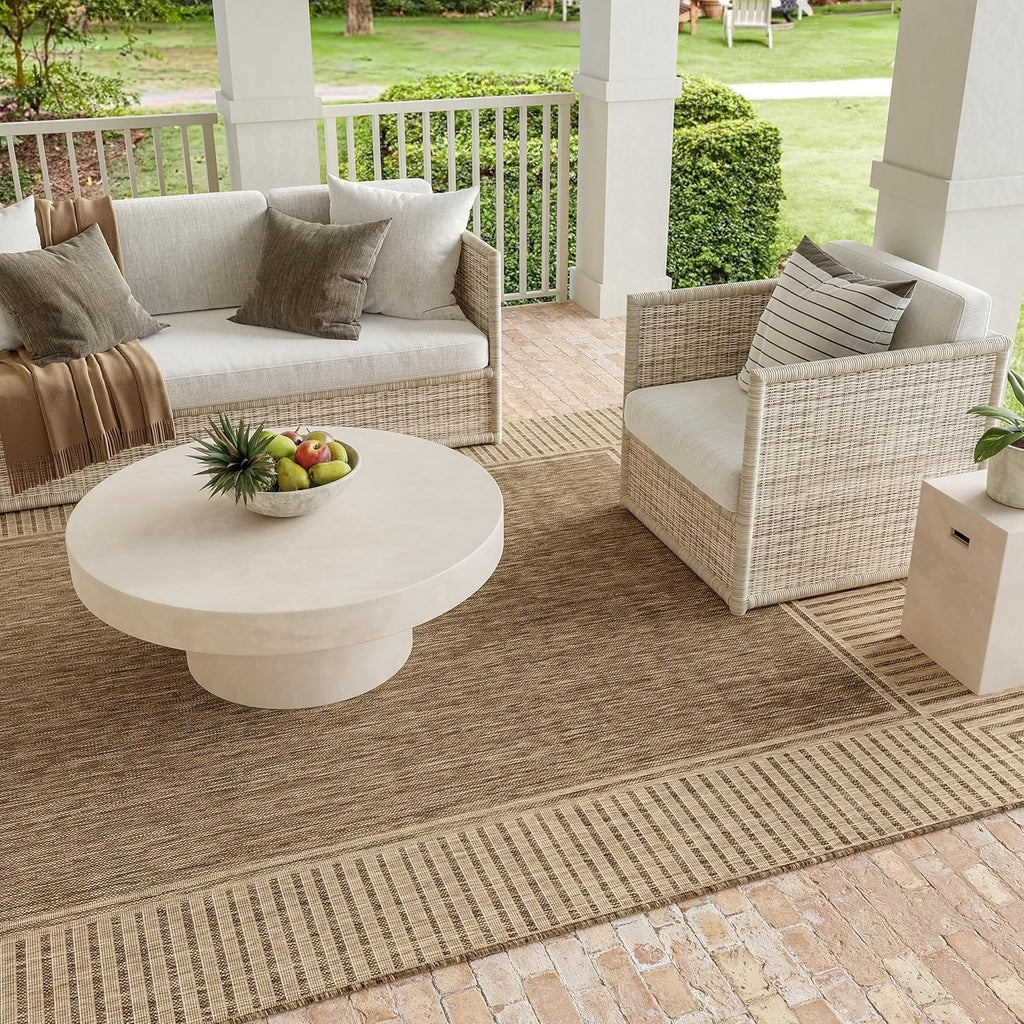 Asha Light Brown Bordered Indoor/Outdoor Area Rug, 7' Round