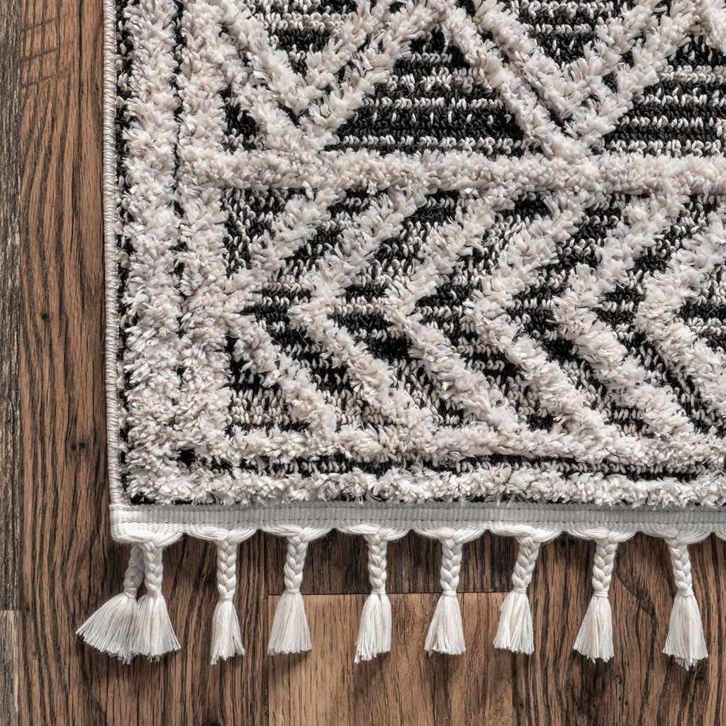 Ansley Moroccan Lattice Tassel Area Rug - 7x9 Area Rug Modern/Contemporary Grey/Off-White Rugs Bedroom Dining Room